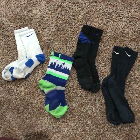 Nike socks, adult size 6-9, used in good condition - Picture 2 of 4